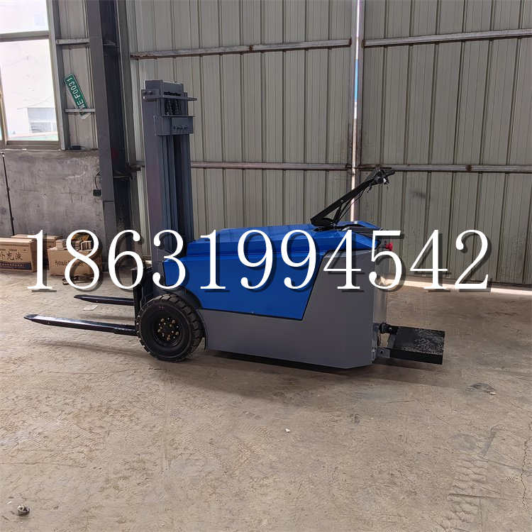 老边区全电动叉车插腿式堆高车液压装卸车1.5吨升高小型站驾式铲车